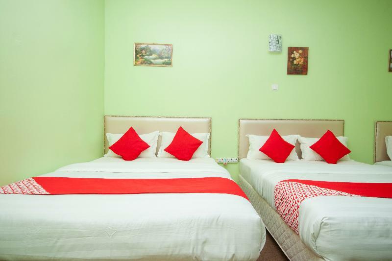 โอโย 881 บินตัง สแควร์ โฮเต็ล Hotel กุบังเกอริง ภายนอก รูปภาพ