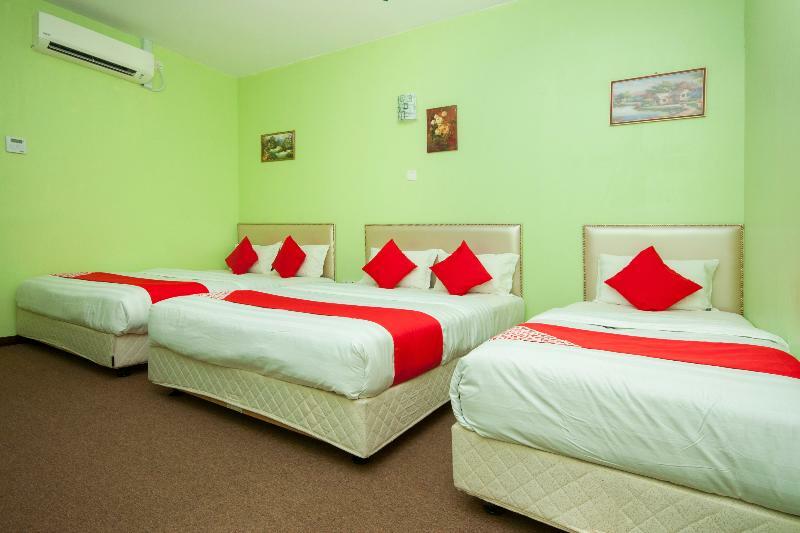 โอโย 881 บินตัง สแควร์ โฮเต็ล Hotel กุบังเกอริง ภายนอก รูปภาพ